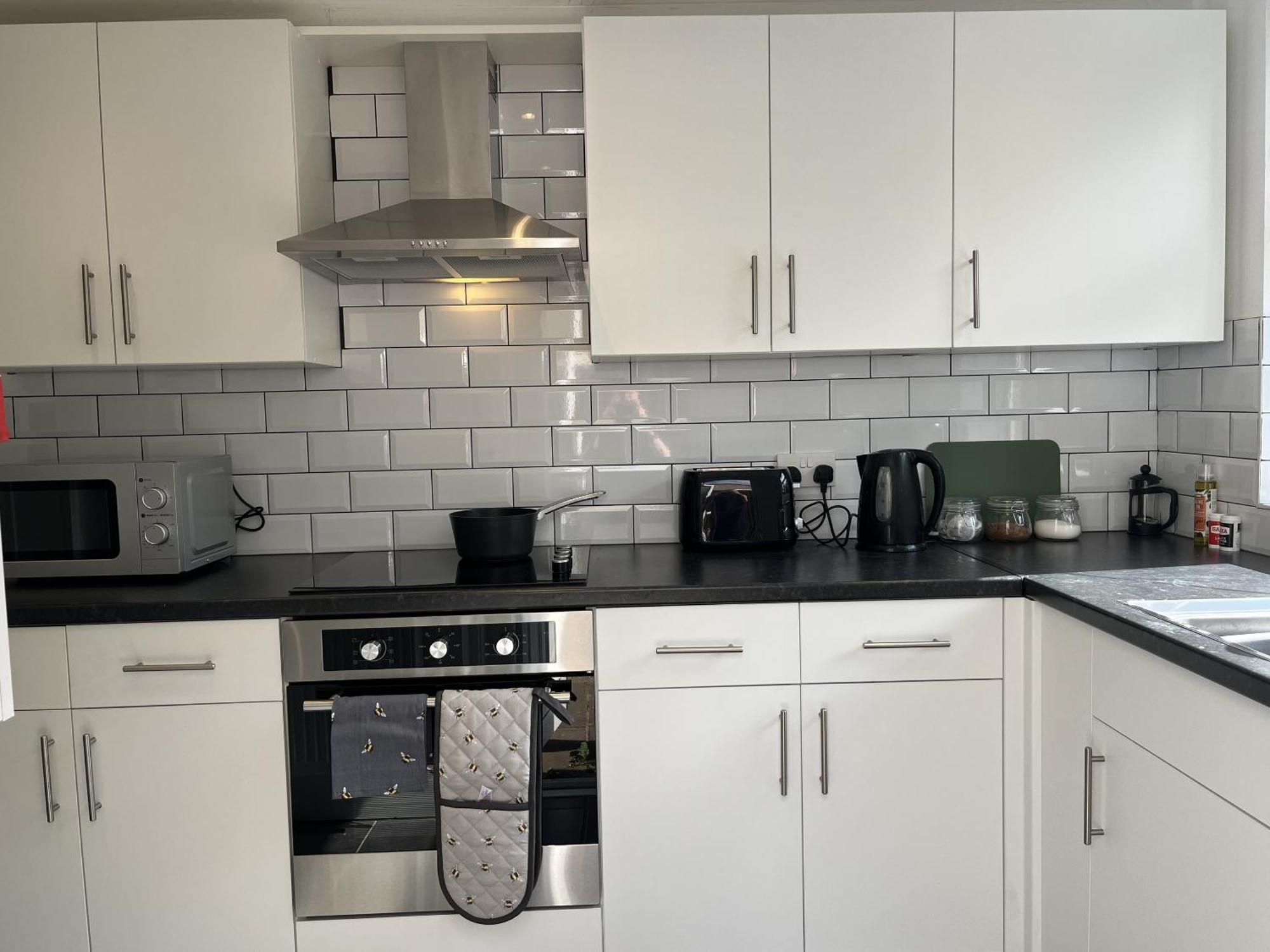 Modernised Central Wigan Townhouse Sleeps Up To 6 Exterior photo